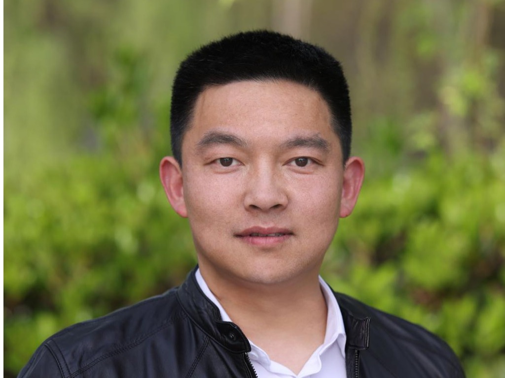 熊  超 旅游商贸学院党总支副书记